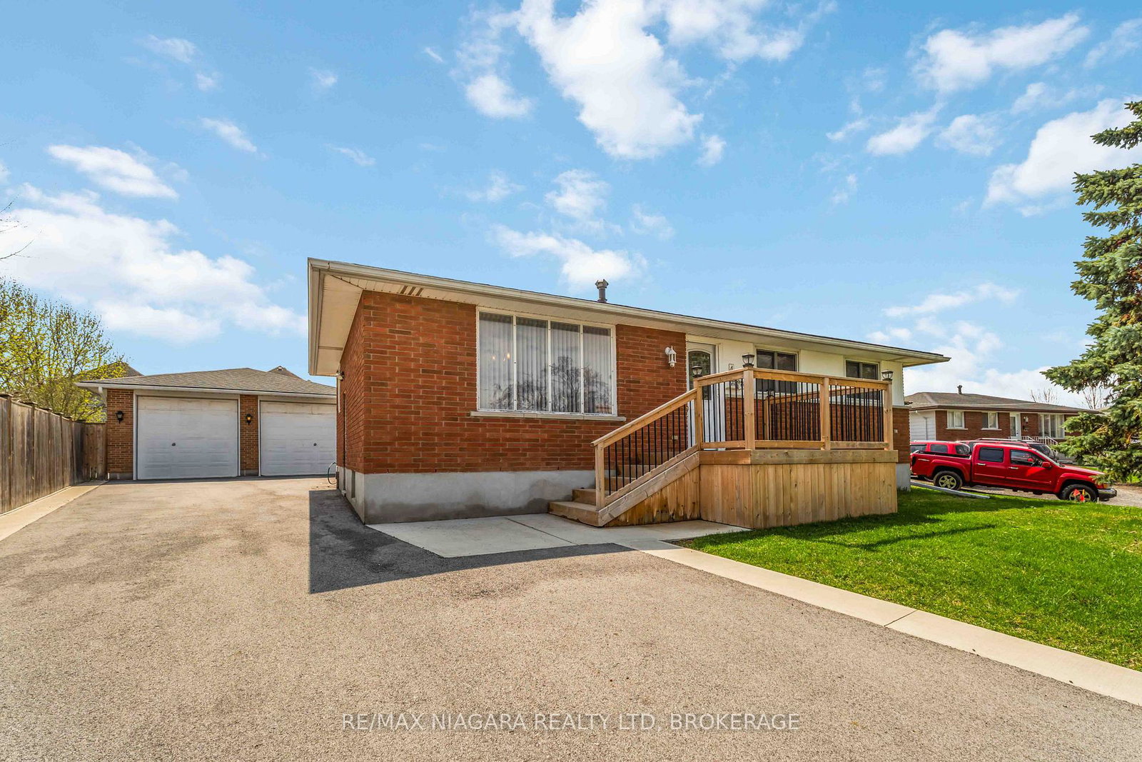 4-rossie-place-st-catharines-ontario-x13112374