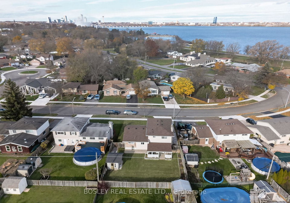 3260-harleyford-crescent-niagara-falls-ontario-x13112768