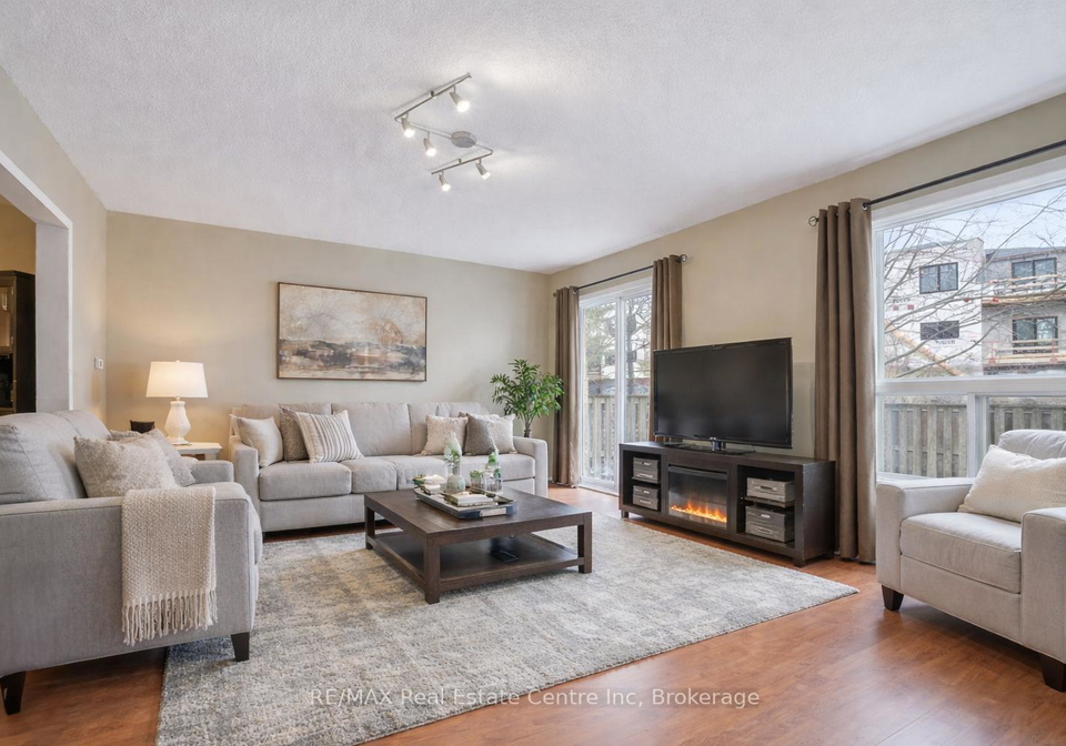 210-dawn-avenue-guelph-ontario-x13112956