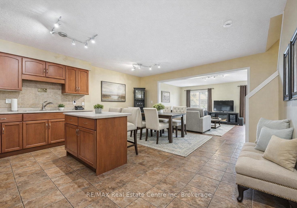 210-dawn-avenue-guelph-ontario-x13112956