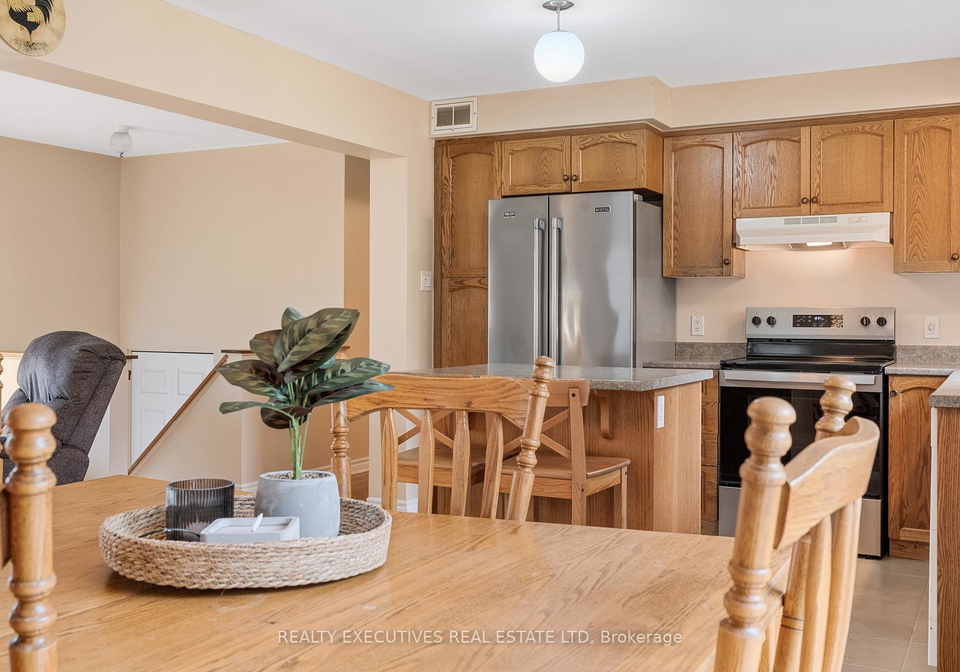 7645-lawrence-street-ottawa-ontario-x13112966