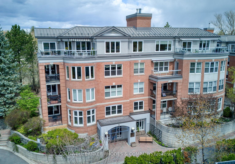 31-durham-private-ottawa-ontario-x13113070