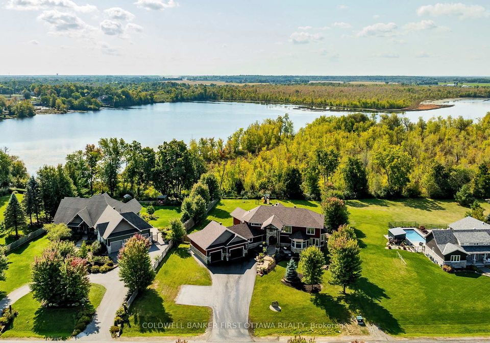 225-hillcrest-drive-mississippi-mills-ontario-x13113124