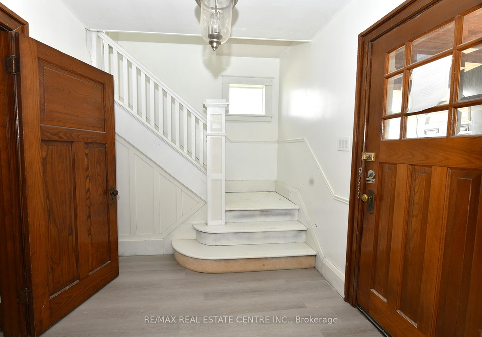 540-wellington-avenue-s-north-perth-ontario-x13113220