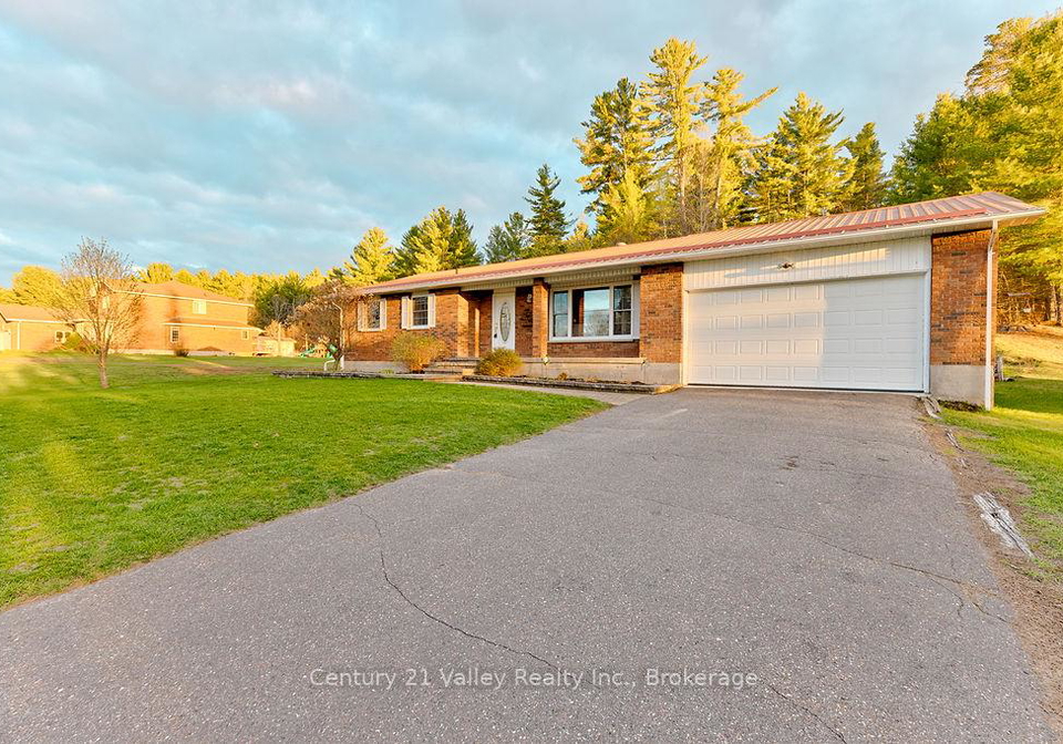 107-augsburg-road-bonnechere-valley-ontario-x13113324