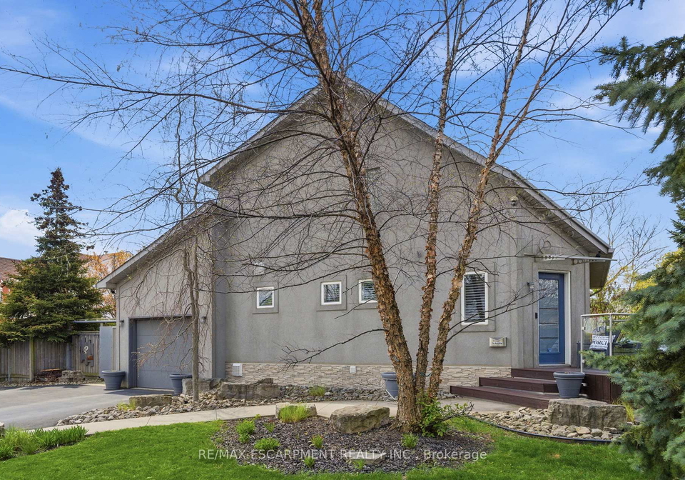 10-rockhaven-lane-hamilton-ontario-x13113412