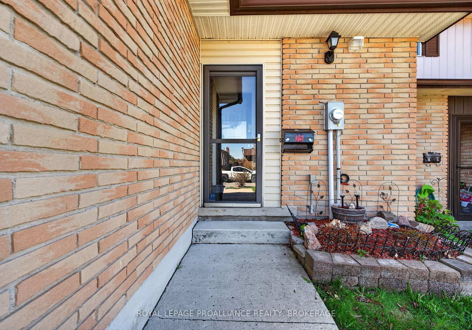 75-windfield-crescent-kingston-ontario-x13113528