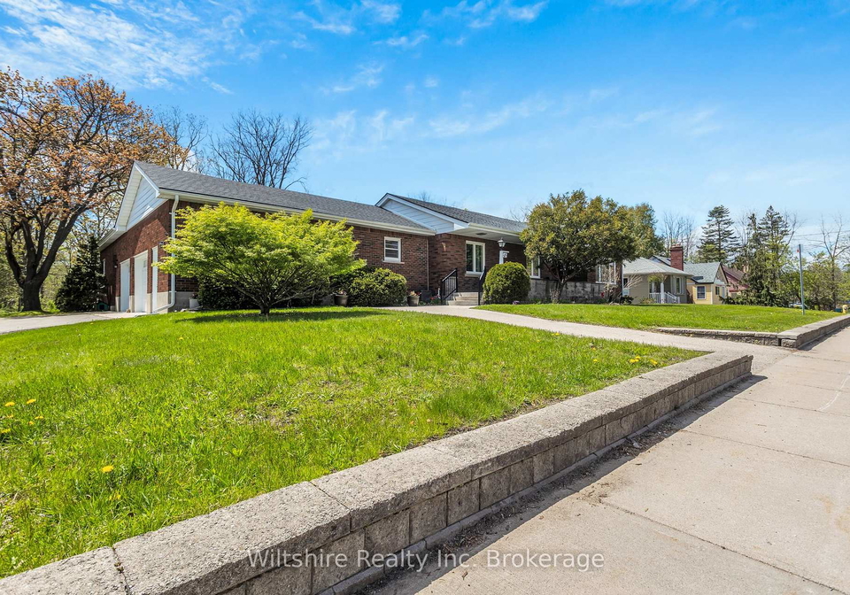 427-broadway-street-tillsonburg-ontario-x13113750