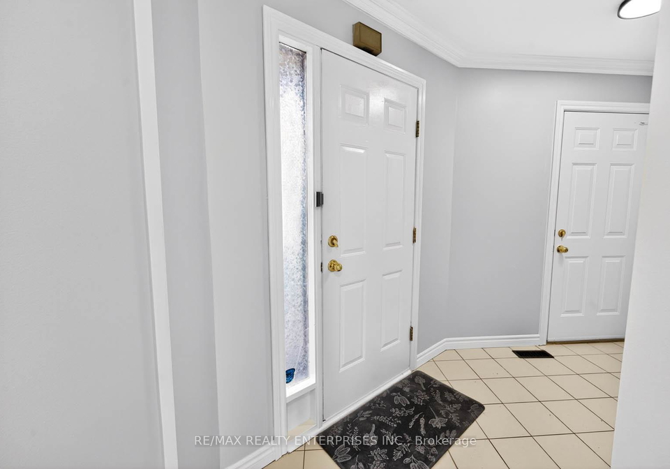 46-robson-crescent-hamilton-ontario-x13113870