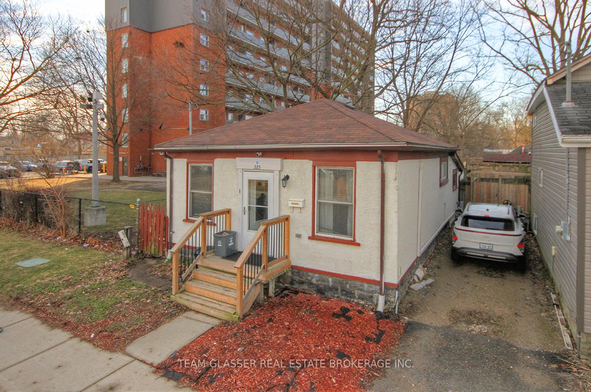225-simcoe-street-london-east-ontario-x13113894