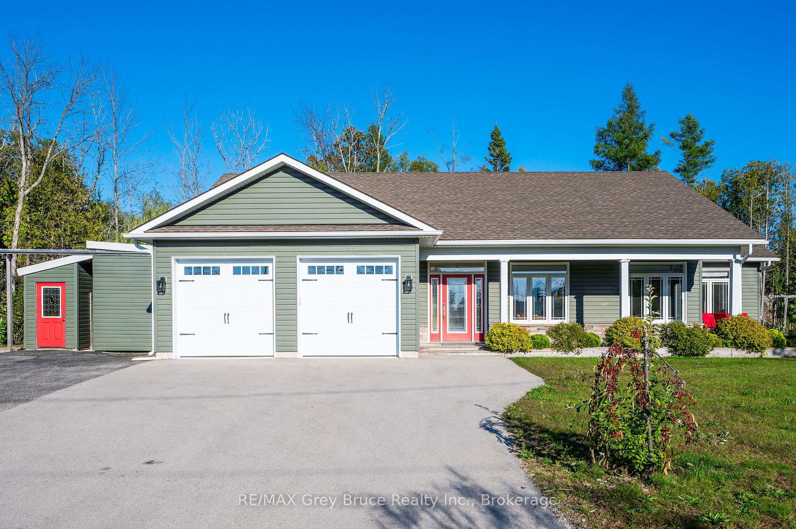 10-williamson-place-south-bruce-peninsula-ontario-x13114102