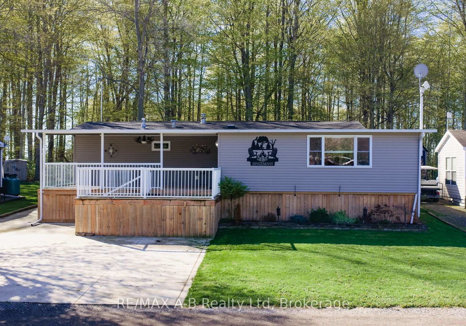 923590-road-92-zorra-ontario-x13114982