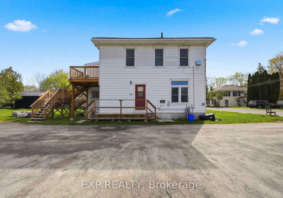20-22-charlotte-street-belleville-ontario-x13115282