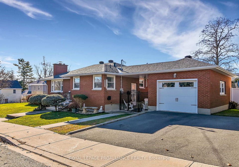 419-st-lawrence-street-prescott-ontario-x13115308