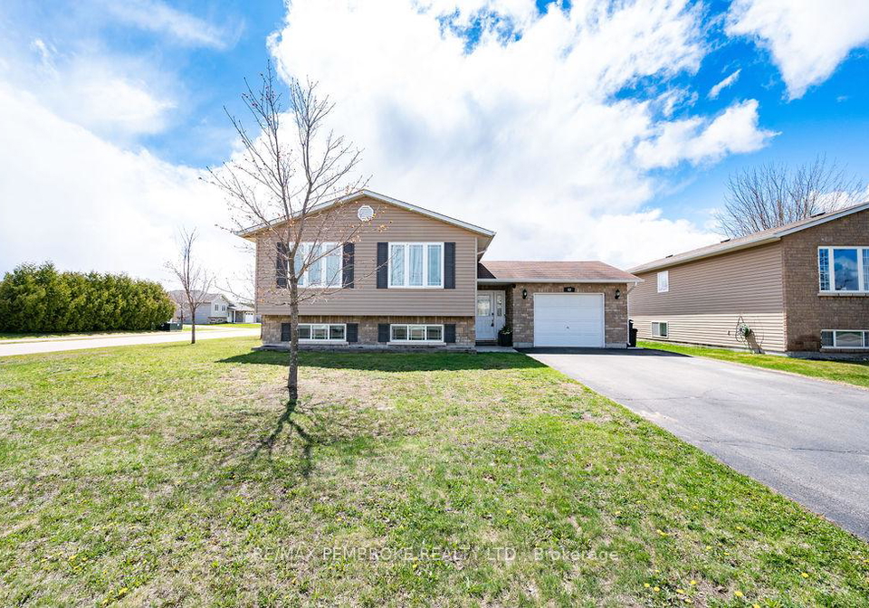 52-highland-park-drive-petawawa-ontario-x13115398
