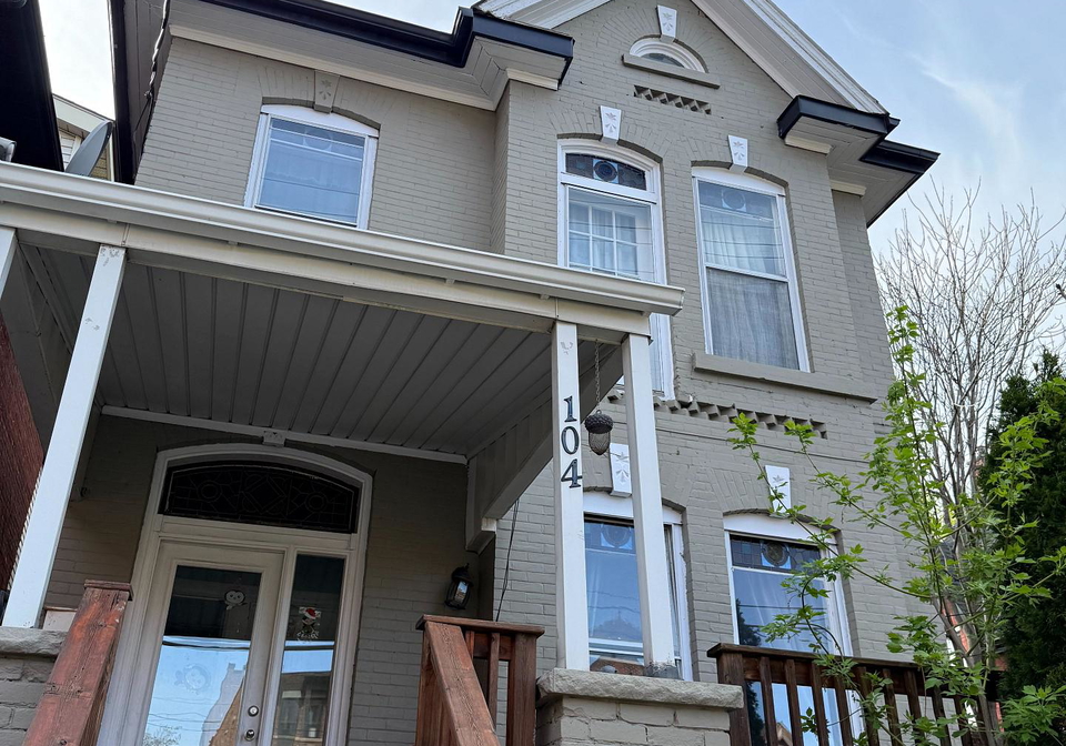 104-wentworth-street-s-hamilton-ontario-x13115576