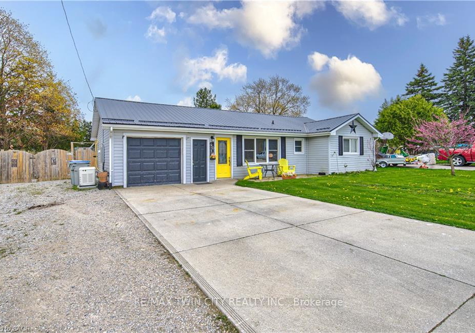4011-road-125-perth-east-ontario-x13115948