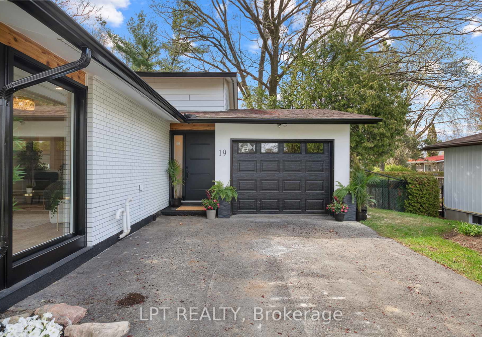 19-moorcroft-road-ottawa-ontario-x13116018