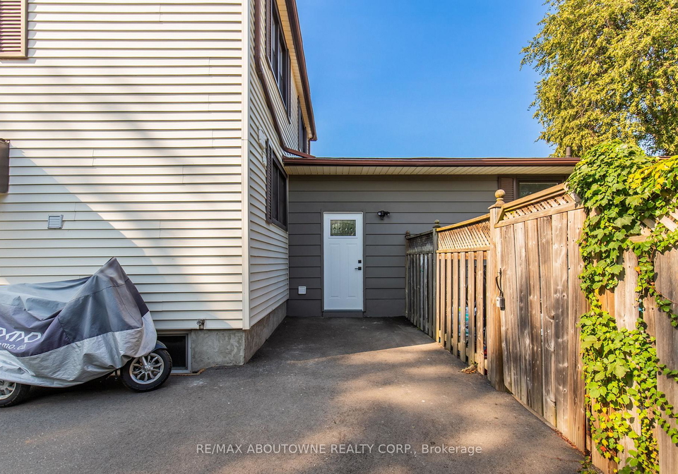 2-thorndale-avenue-st-catharines-ontario-x13116094
