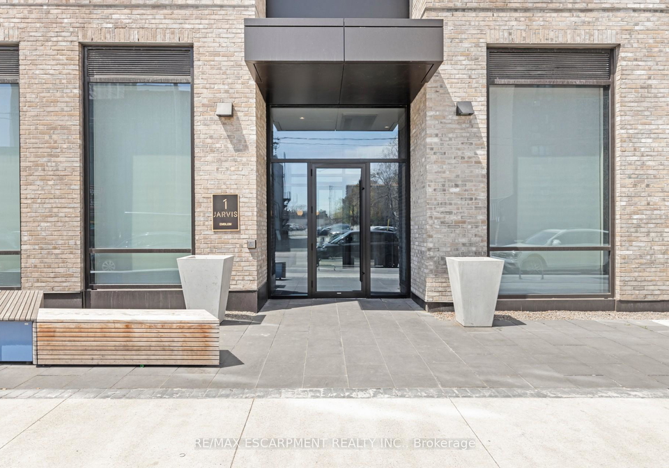 1-jarvis-street-hamilton-ontario-x13116396