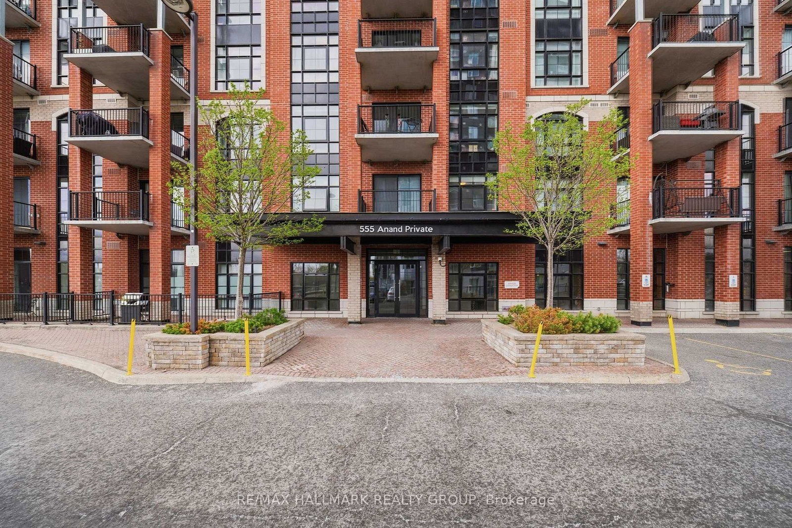 555-anand-private-ottawa-ontario-x13116518