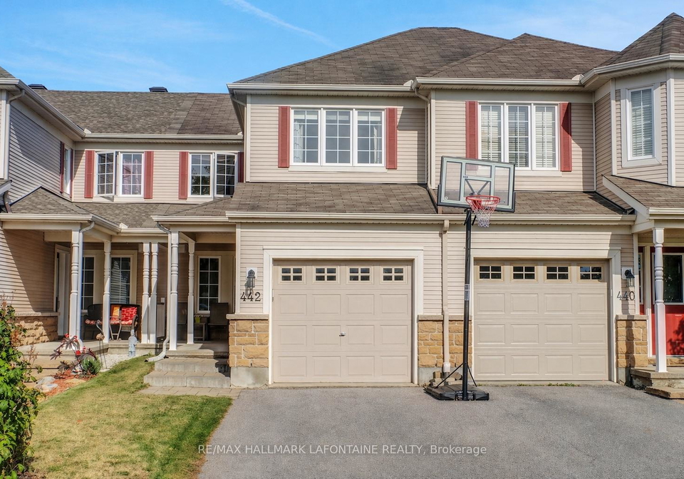 442-wisteria-crescent-ottawa-ontario-x13116714