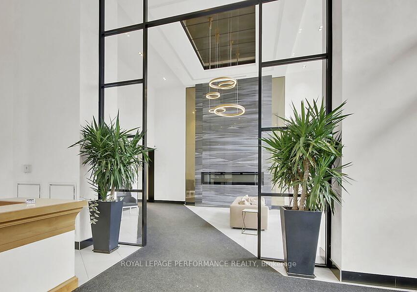 255-bay-street-ottawa-ontario-x13116744