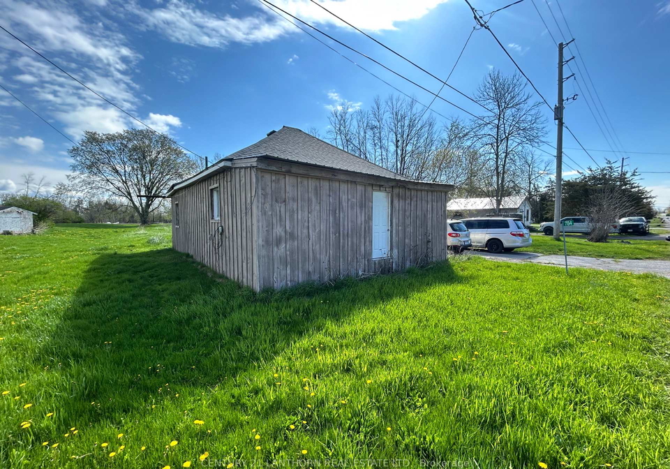 784-county-road-28-prince-edward-county-ontario-x13117170