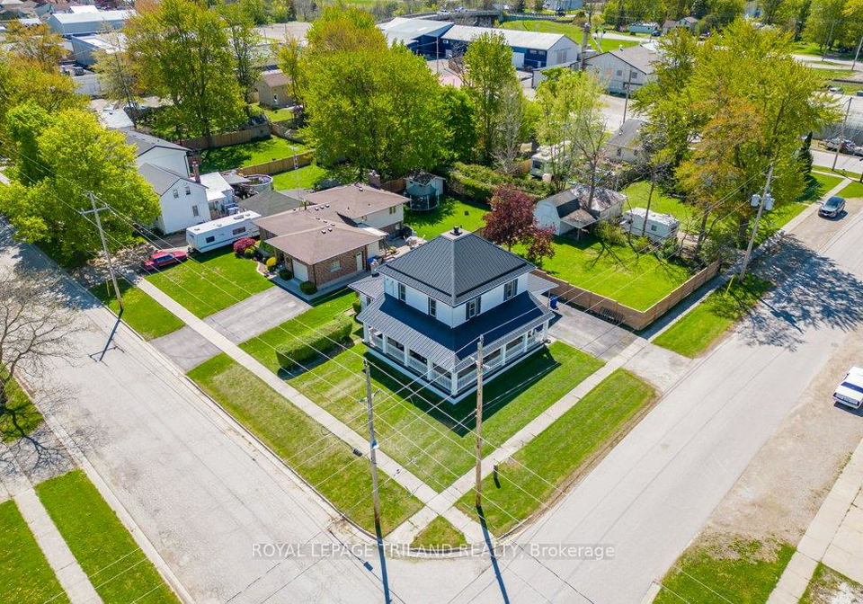 311-warwick-street-warwick-ontario-x13117178