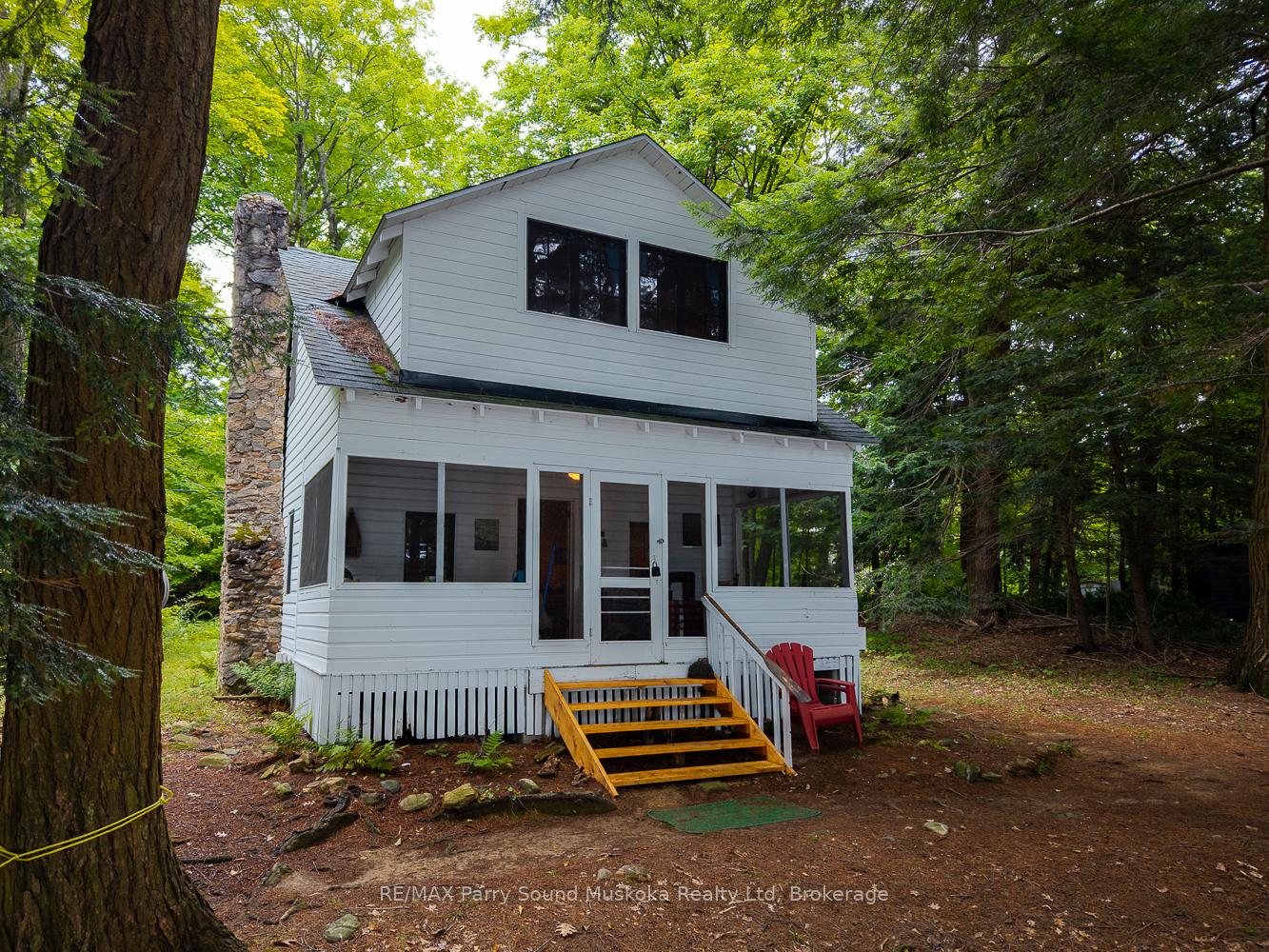 897-172-wa-horseshoe-lake-seguin-ontario-x13117214