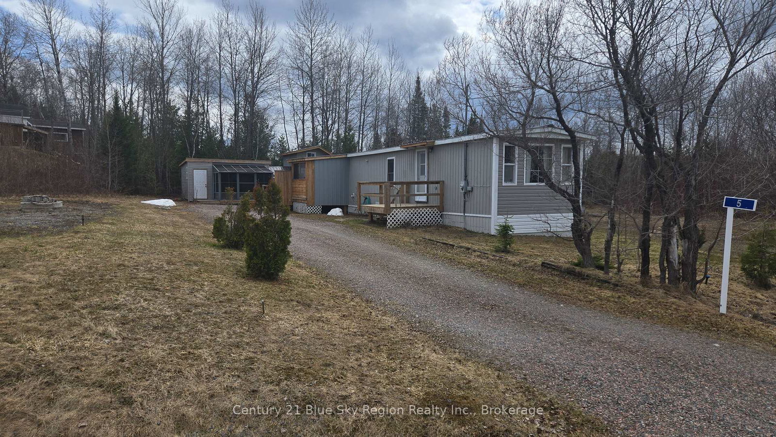 5-hillcrest-drive-temagami-ontario-x13117766