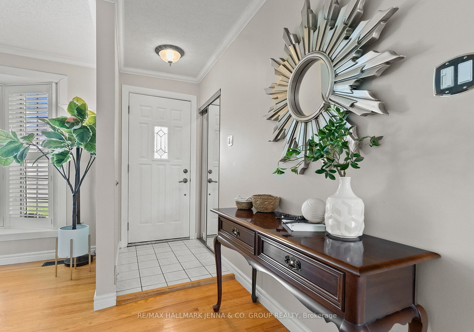 29-kingsbury-avenue-ottawa-ontario-x13117852