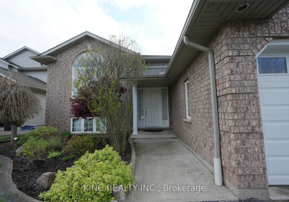 120-redwood-court-welland-ontario-x13117912