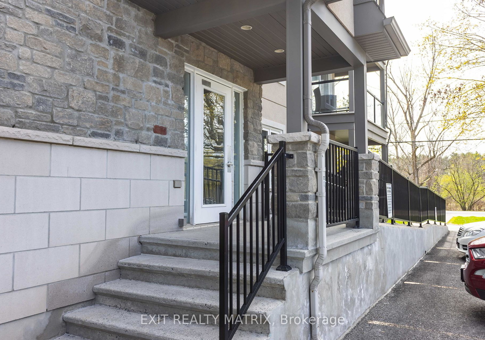 2-warner-street-russell-ontario-x13118276