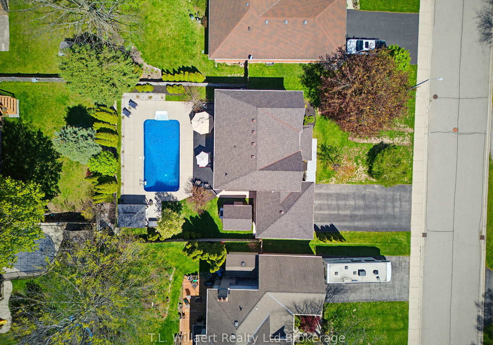 10-woodside-drive-tillsonburg-ontario-x13118278