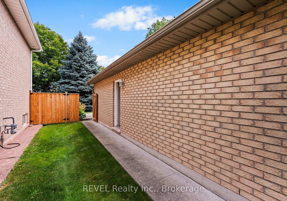 98-debora-drive-grimsby-ontario-x13118366