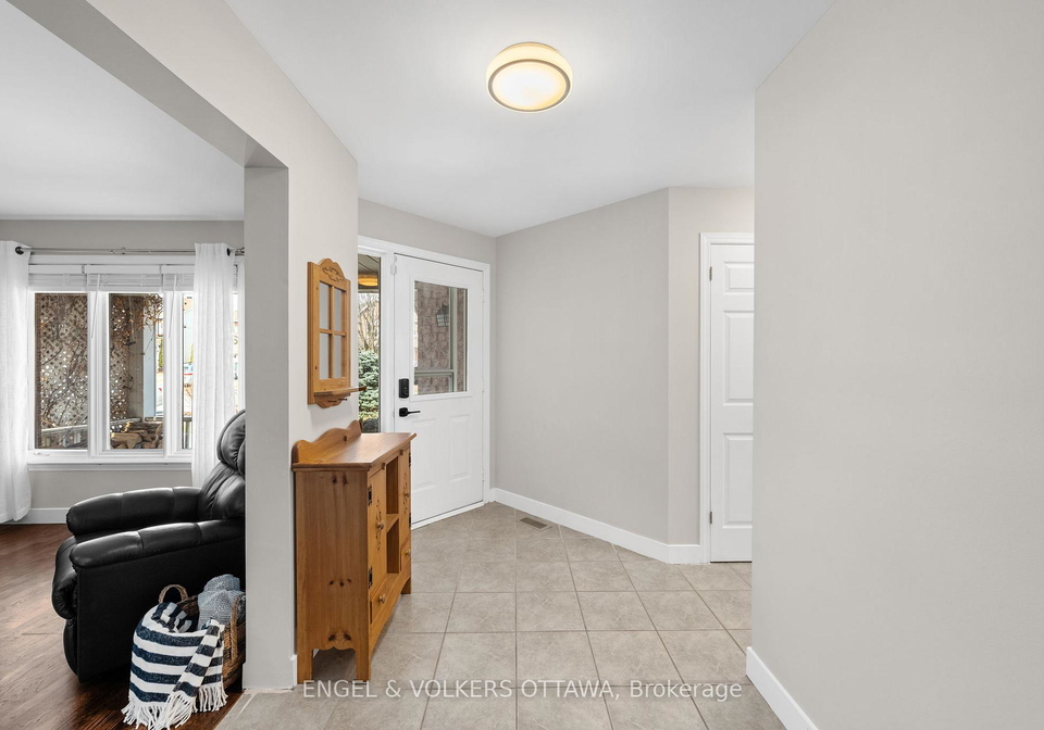 16-mayford-avenue-ottawa-ontario-x13118404