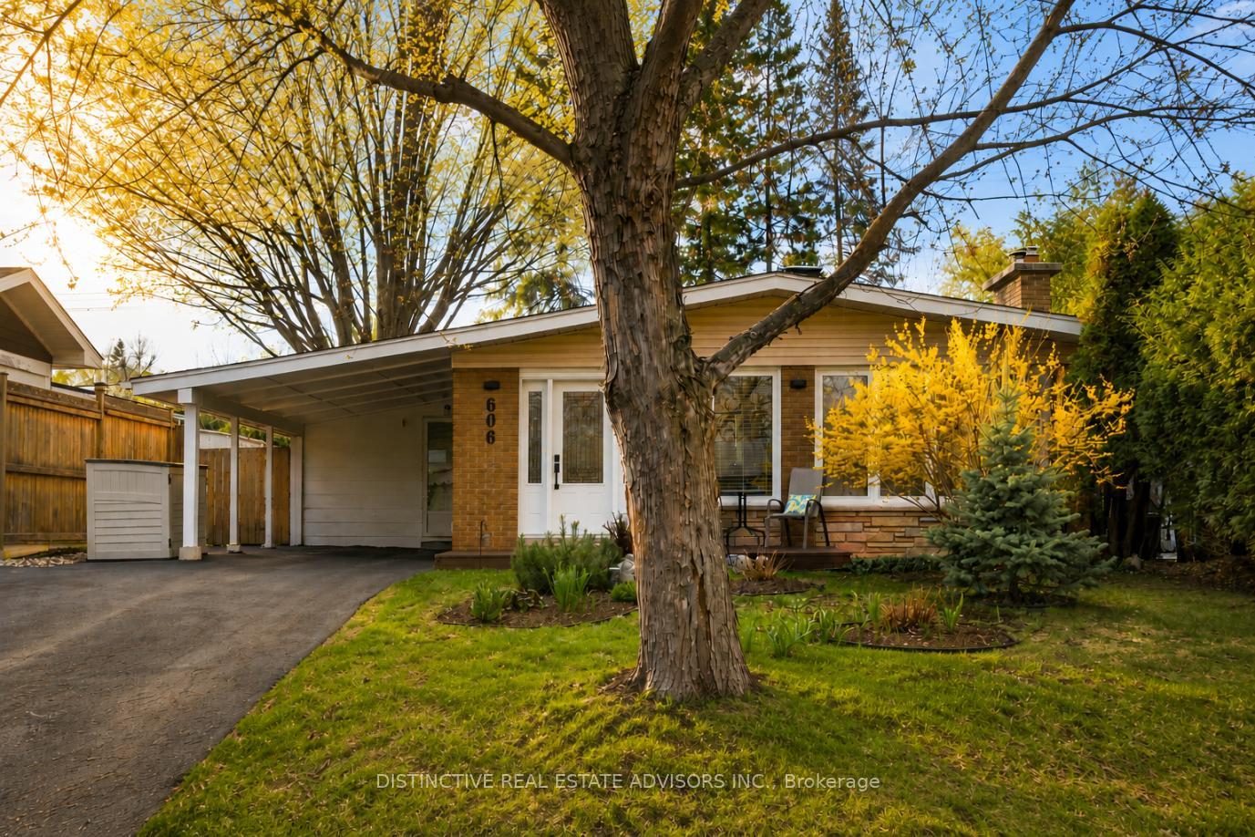 606-dickinson-avenue-ottawa-ontario-x13118598