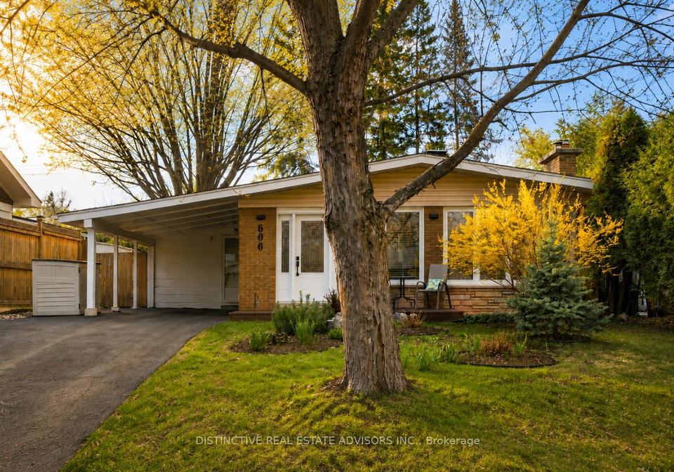 606-dickinson-avenue-ottawa-ontario-x13118598