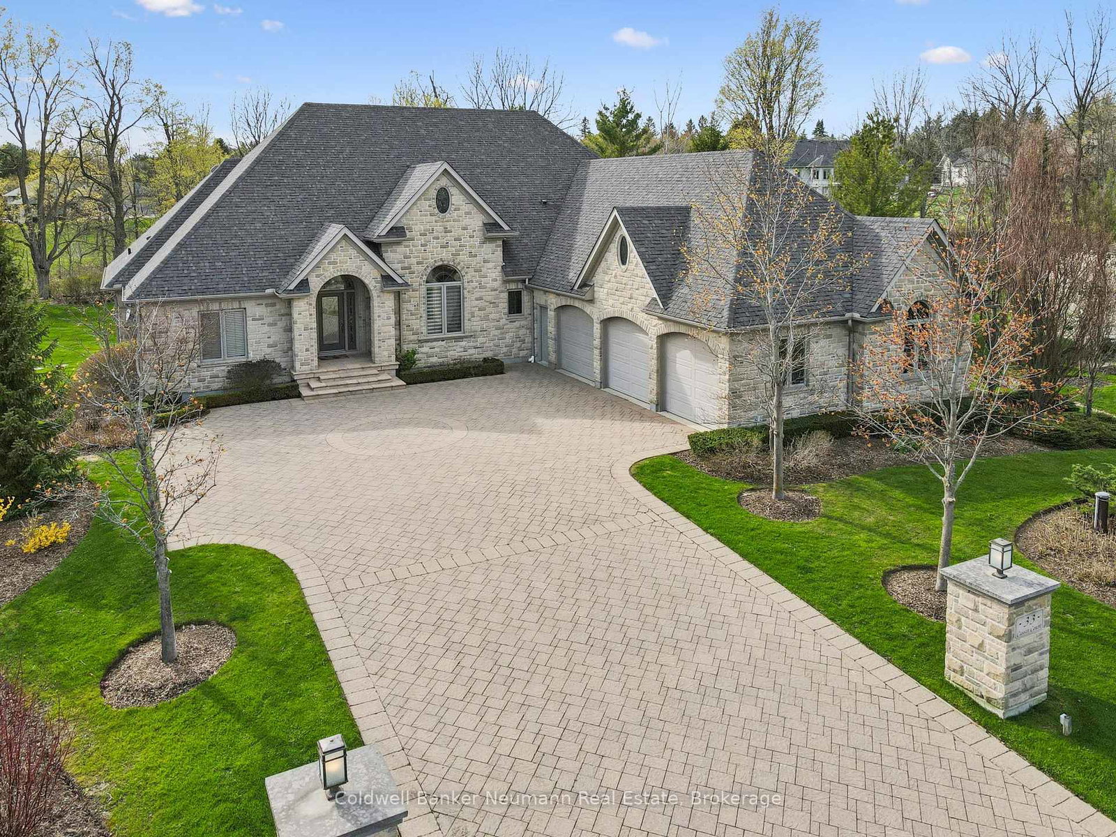 33-cassin-court-puslinch-ontario-x13118942