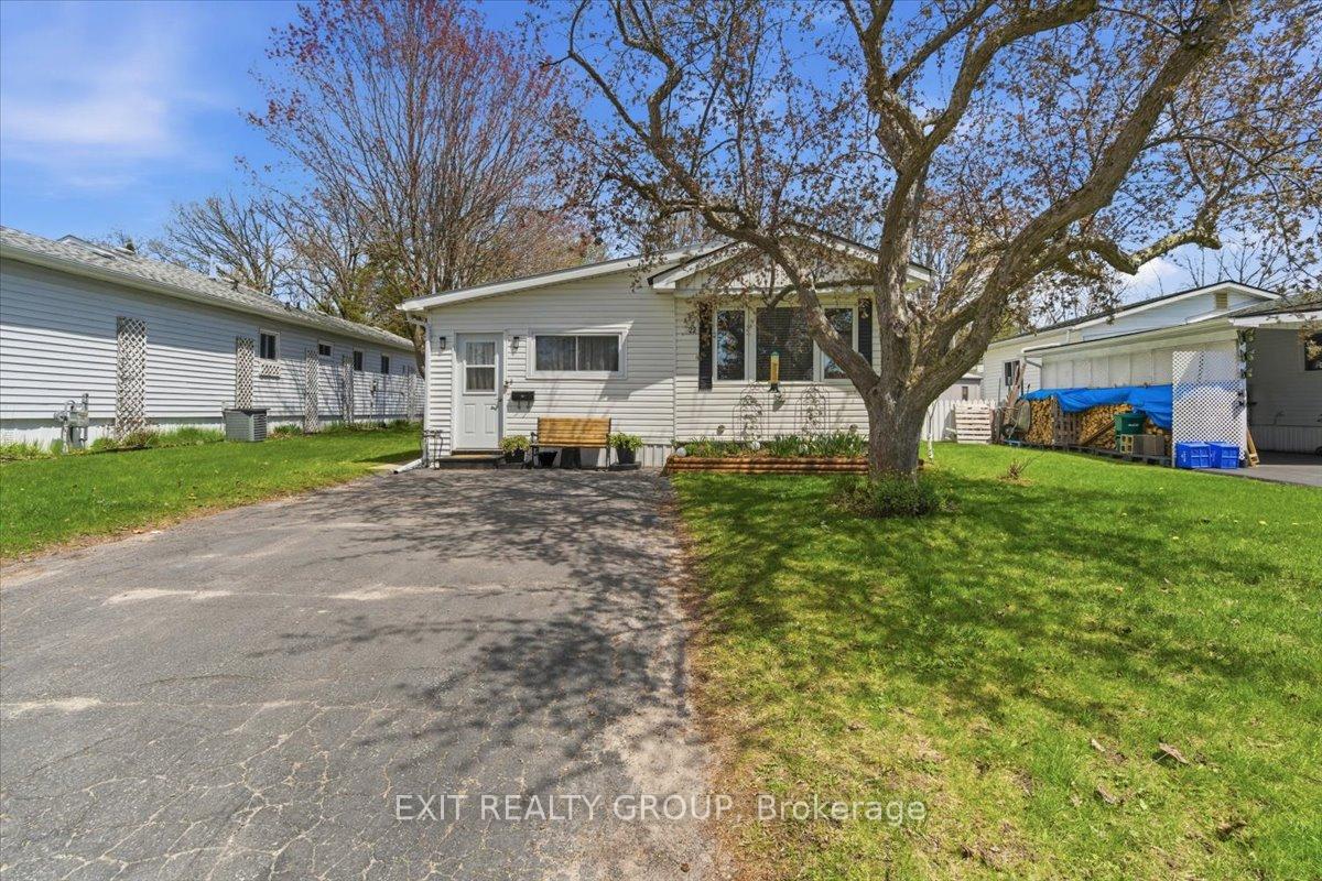 22-linden-boulevard-quinte-west-ontario-x13118960
