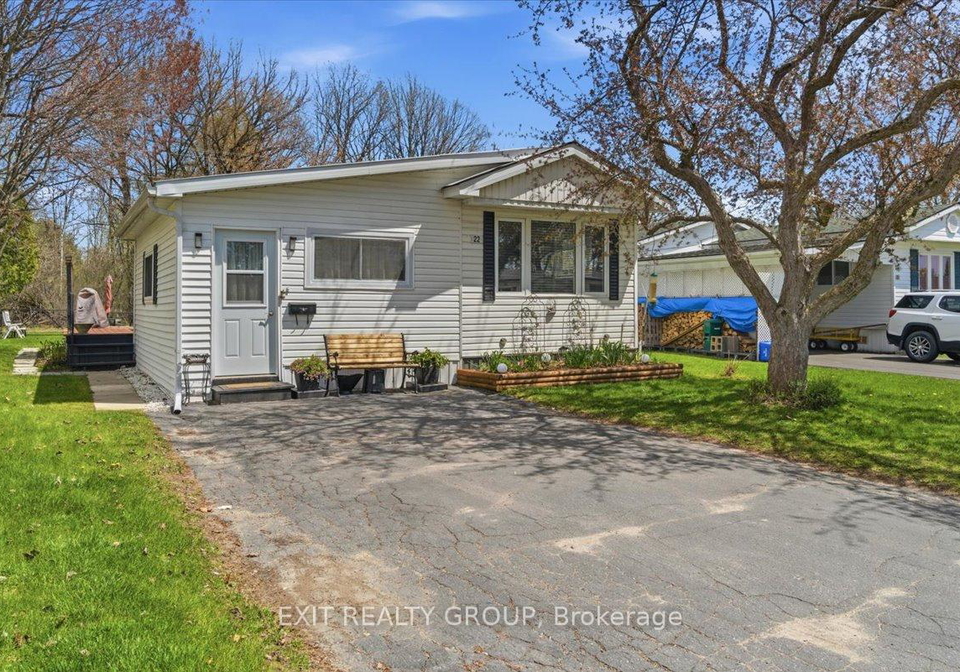 22-linden-boulevard-quinte-west-ontario-x13118960