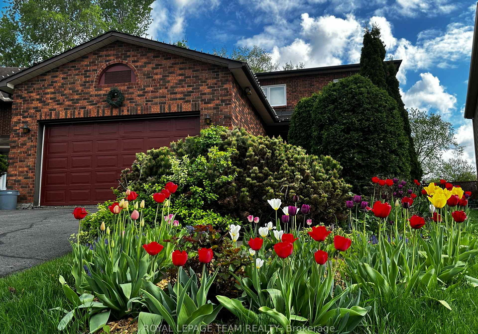 1360-gaultois-avenue-ottawa-ontario-x13120026