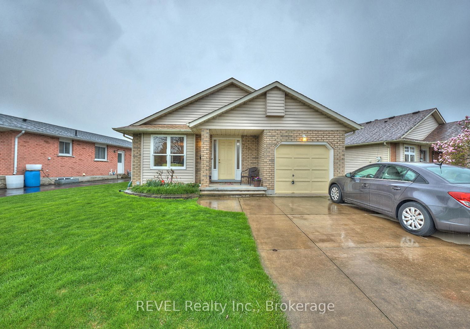 7395-alex-avenue-niagara-falls-ontario-x13120546