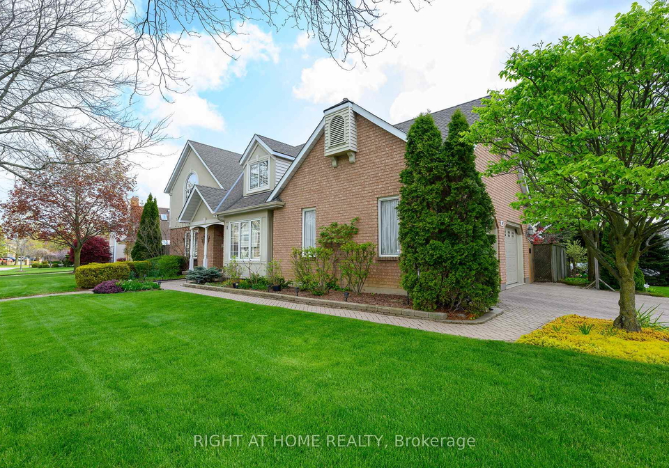 1-captain-tenbrock-terrace-st-catharines-ontario-x13120600