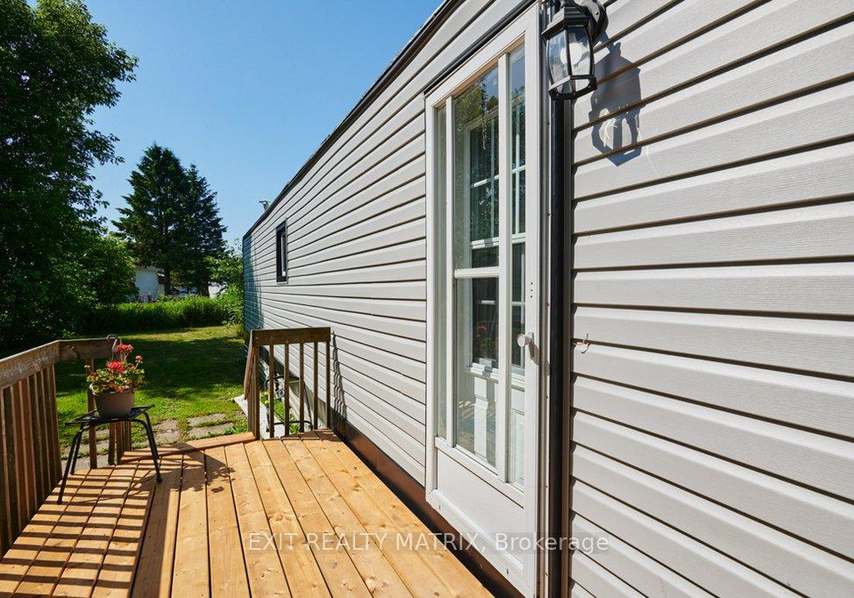 8930-lynwood-park-private-ottawa-ontario-x13120644