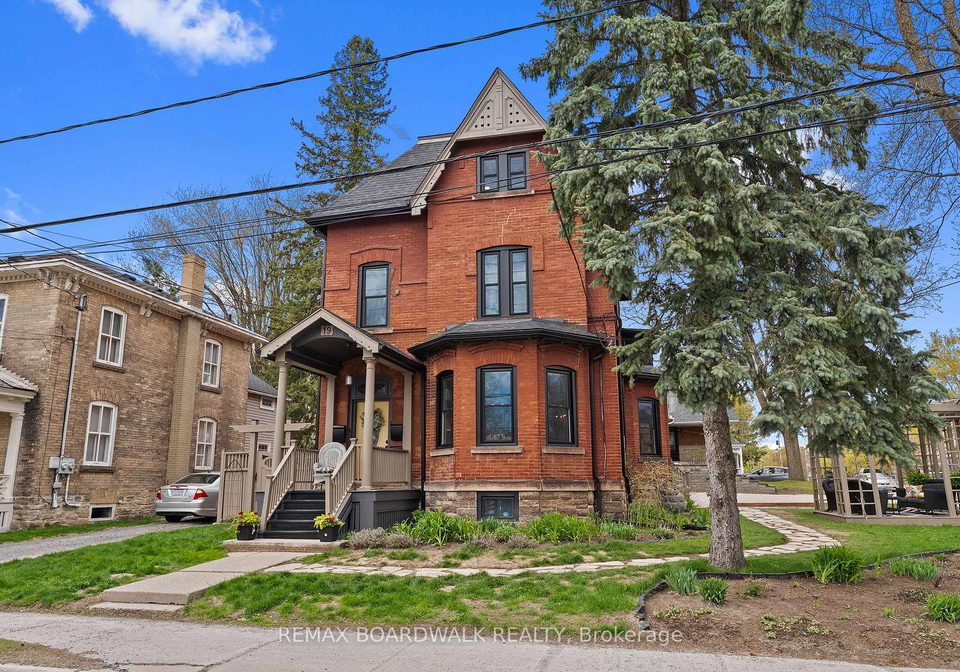 19-north-street-perth-ontario-x13121126