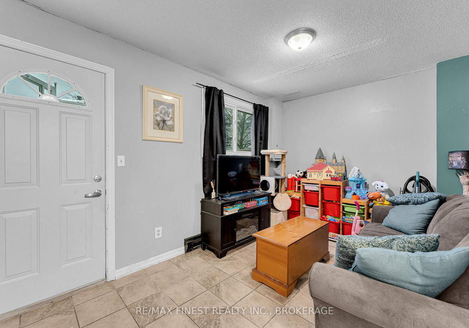1101-craig-lane-kingston-ontario-x13121130