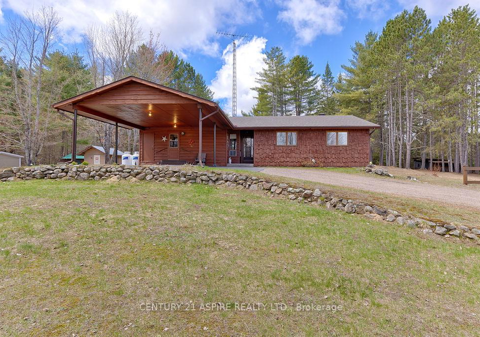 212-eichstaedt-road-petawawa-ontario-x13121332