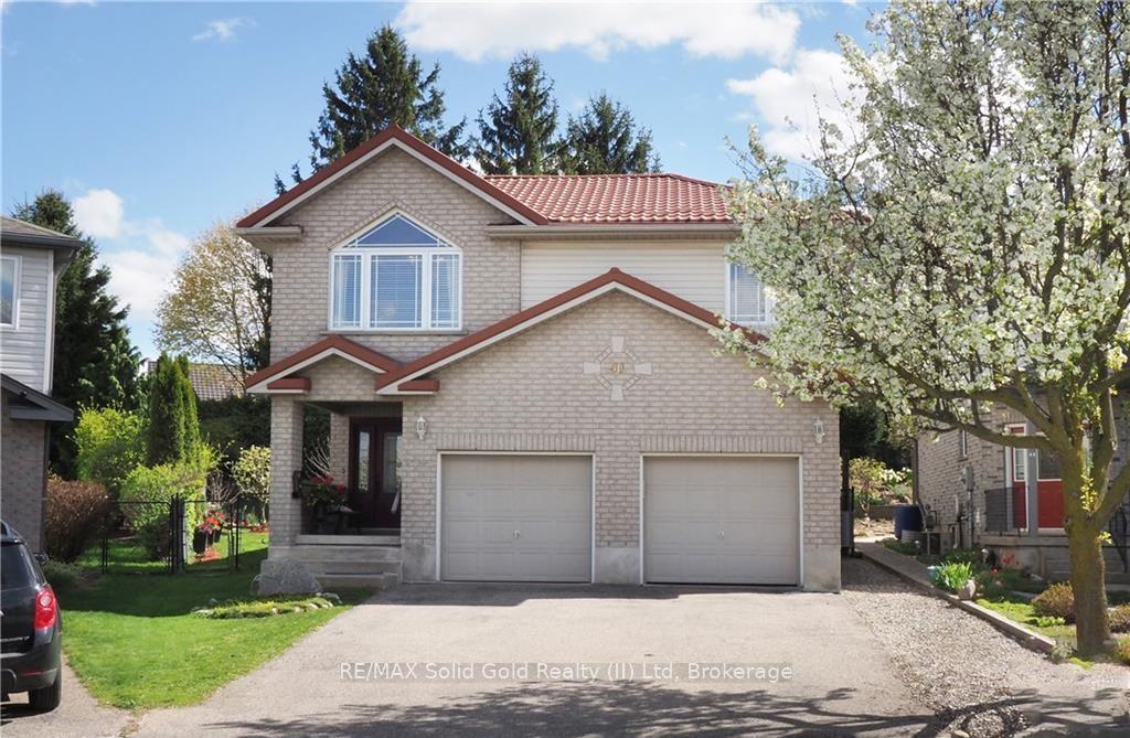 40-dineen-court-kitchener-ontario-x13121352